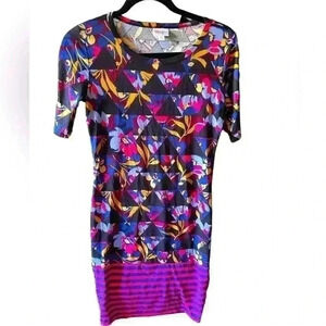 Lularoe XS Julia pencil dress with contrasting striped border hemline.NWT